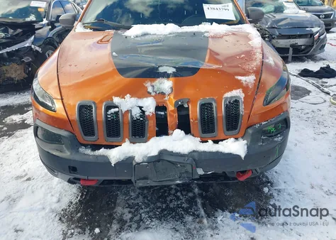 2015 Jeep Cherokee Trailhawk из США, поврежденный, VIN 1C4PJMBB5FW582474